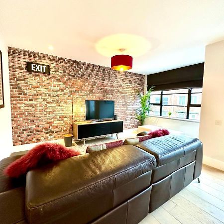 Beautiful New 2 Bedroom Apartment - Next To The Beach - Great Location - Free Parking - Fast Wifi - Smart Tv - Sleeps Up To 4! Close To Purbeck, Corfe Castle, Sandbanks, Poole & Bournemouth Swanage Bagian luar foto